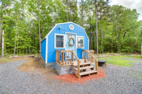 Higden Studio with Shared Patio, Yard Games, Grills!